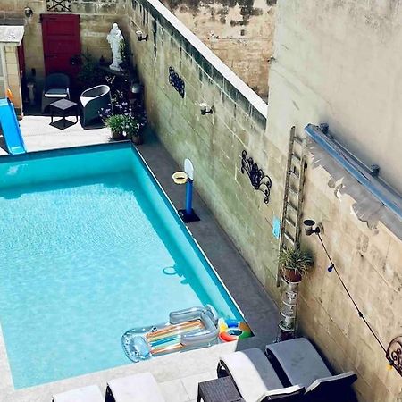 Free Breakfast, Pool, Spacious Aircon Hideaway Apartment Mosta Exterior foto