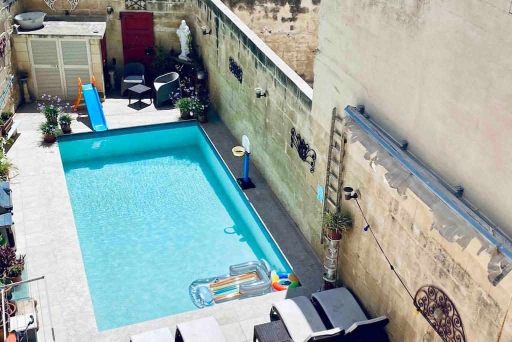 Free Breakfast, Pool, Spacious Aircon Hideaway Apartment Mosta Exterior foto