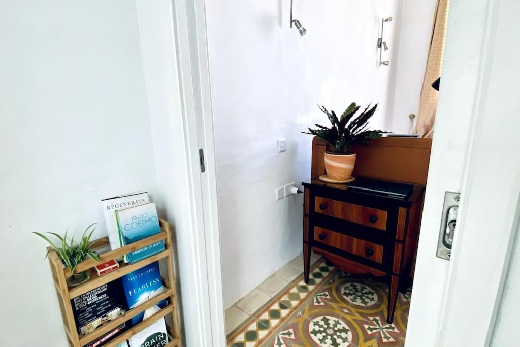 Free Breakfast, Pool, Spacious Aircon Hideaway Apartment Mosta Exterior foto
