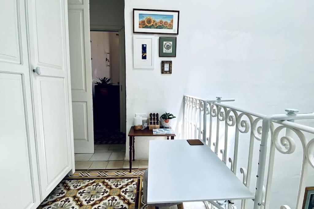 Free Breakfast, Pool, Spacious Aircon Hideaway Apartment Mosta Exterior foto