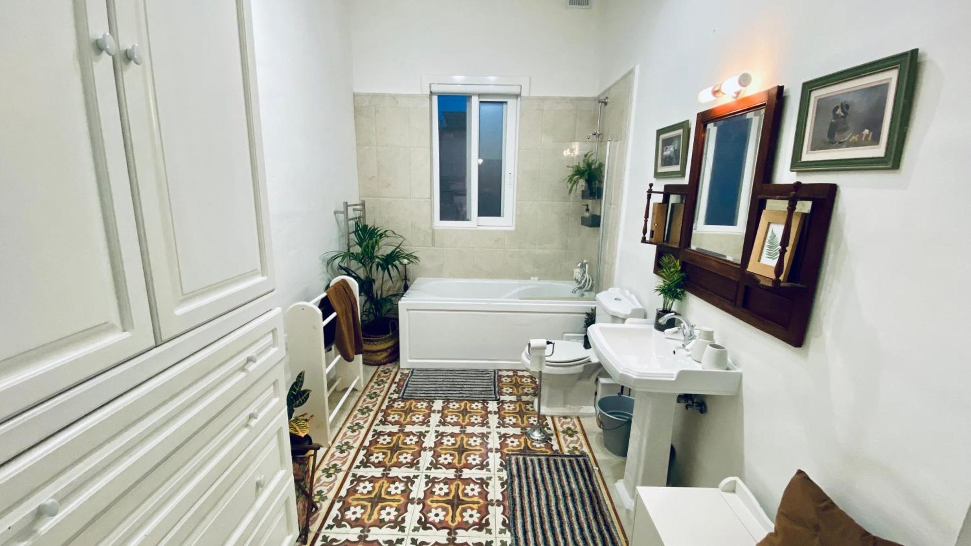 Free Breakfast, Pool, Spacious Aircon Hideaway Apartment Mosta Exterior foto